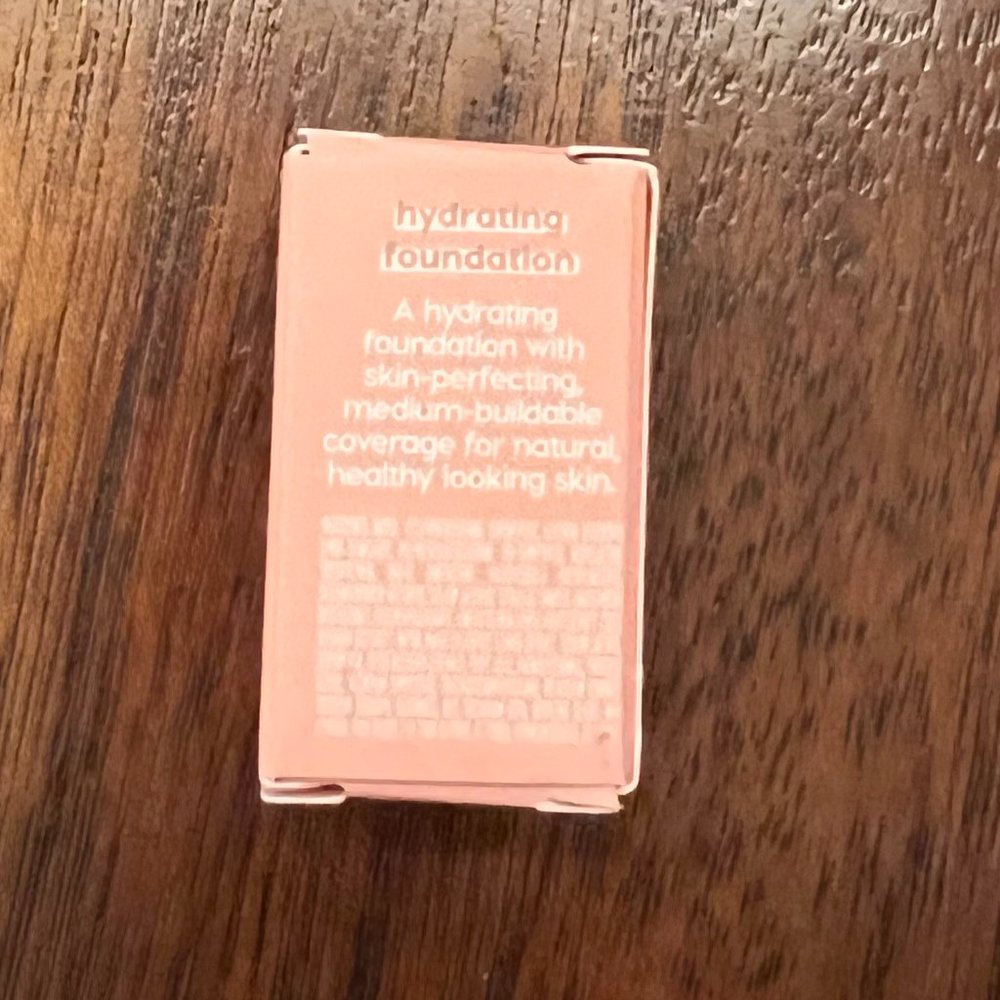 NIB Conceal and Perfect Sampler Kit - Picture 14 of 16